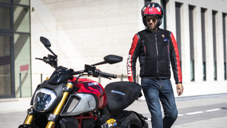 Ducati Smart Jacket