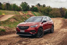 OPEL Grandland X PHEV 8