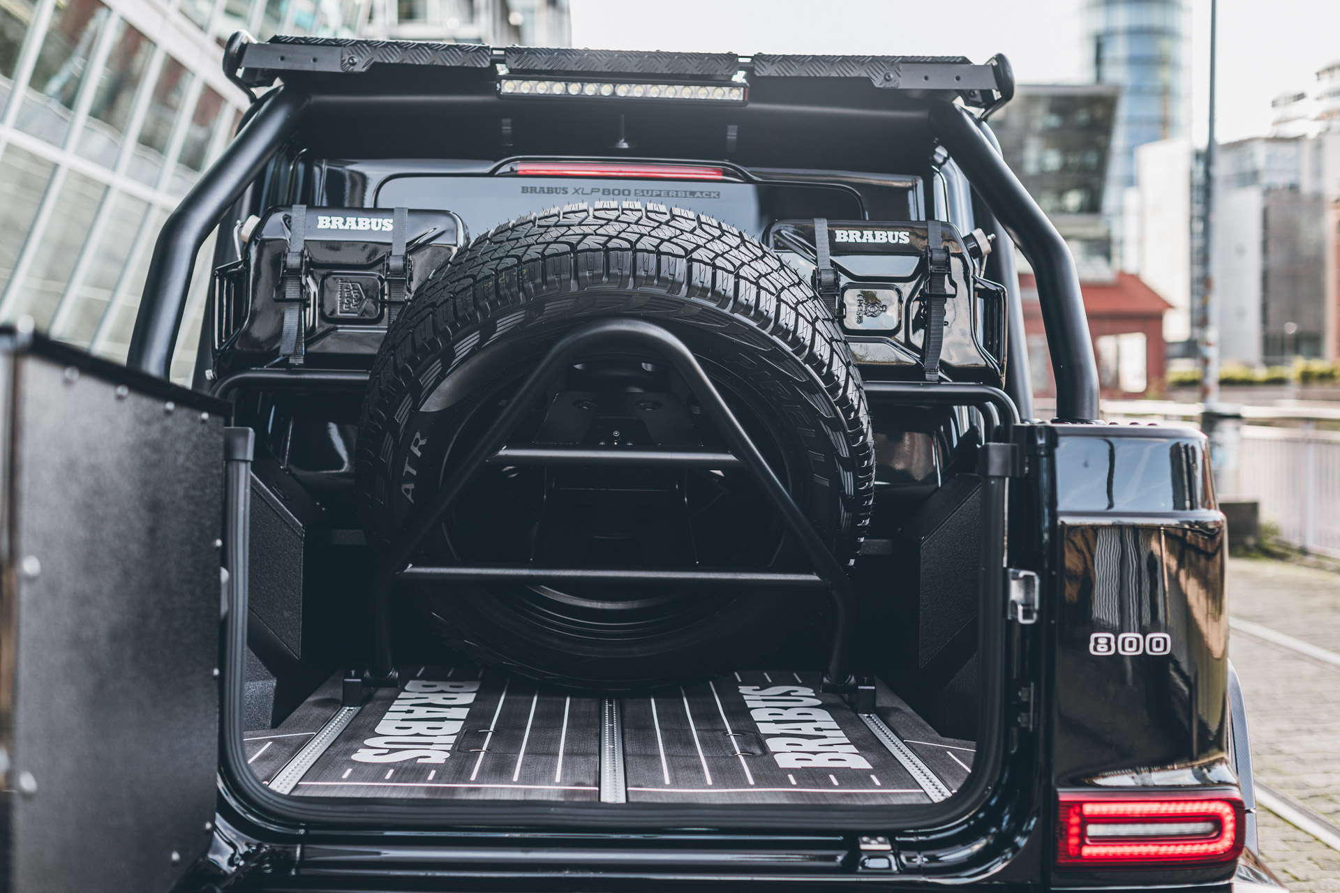 2022 Brabus 800 XLP Superblack 32