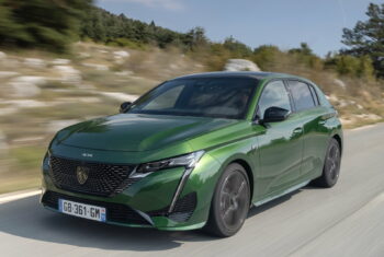 Peugeot 308 opinioni e recensioni degli esperti