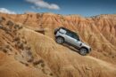 LR DEF 110 20MY Off Road 100919 09