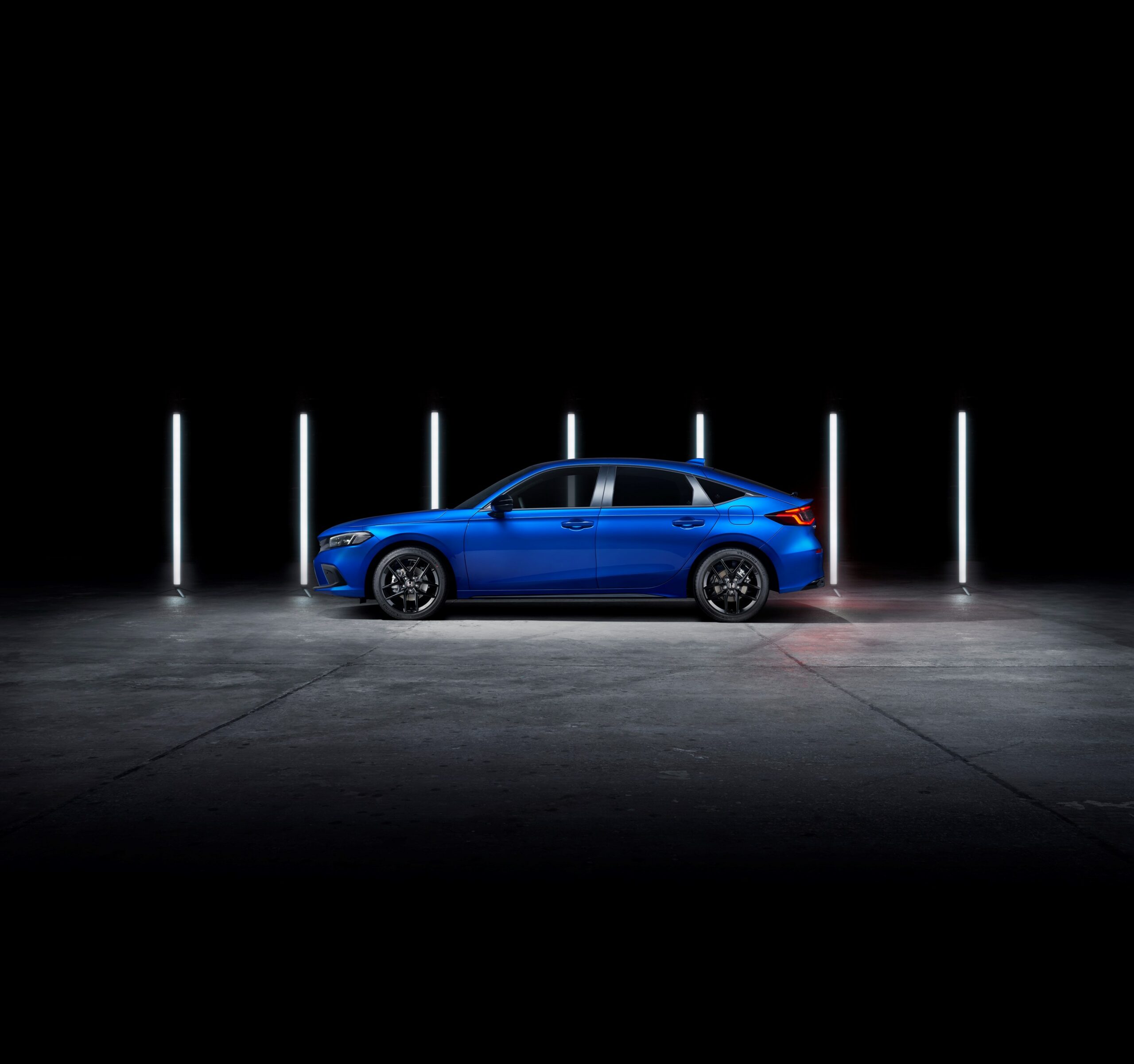 367074 La nuova Honda CIVIC e HEV offre efficienza e prestazioni eccezionali scaled