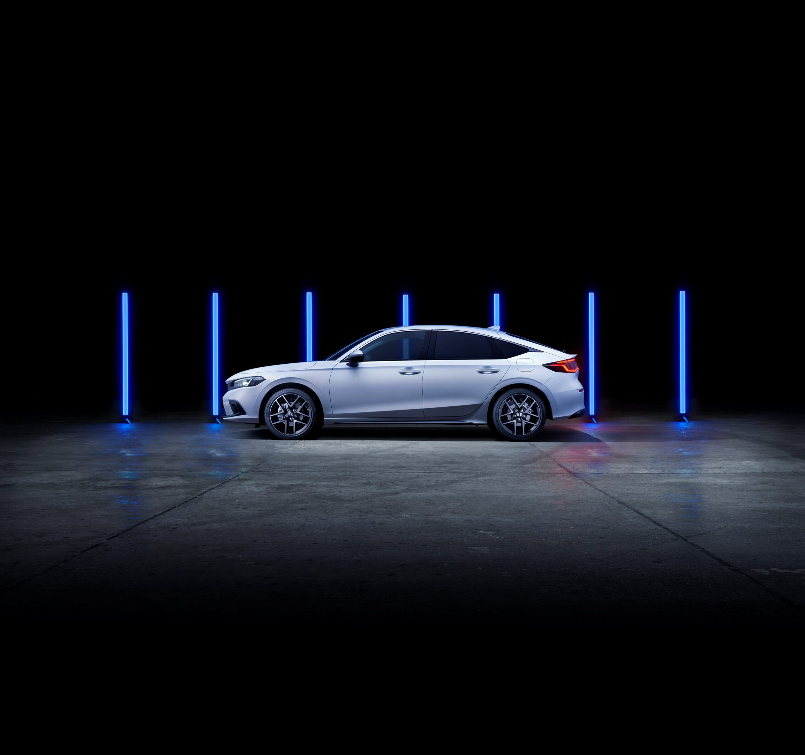 367078 La nuova Honda CIVIC e HEV offre efficienza e prestazioni eccezionali scaled