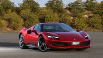 foto ferrari 296 gtb la prova su strada