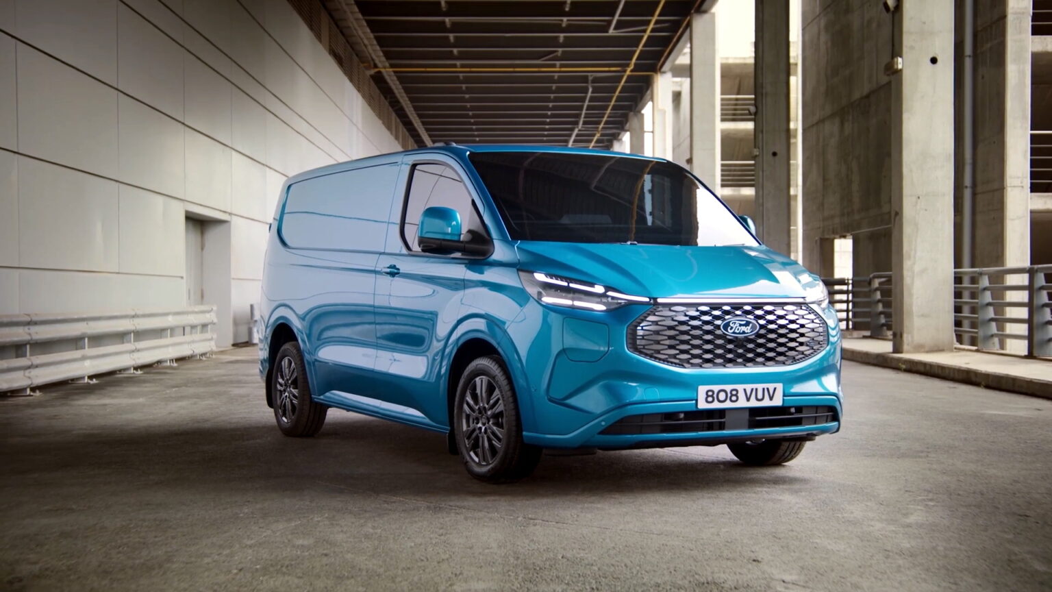 ETransit Custom è il nuovo furgone elettrico di Ford