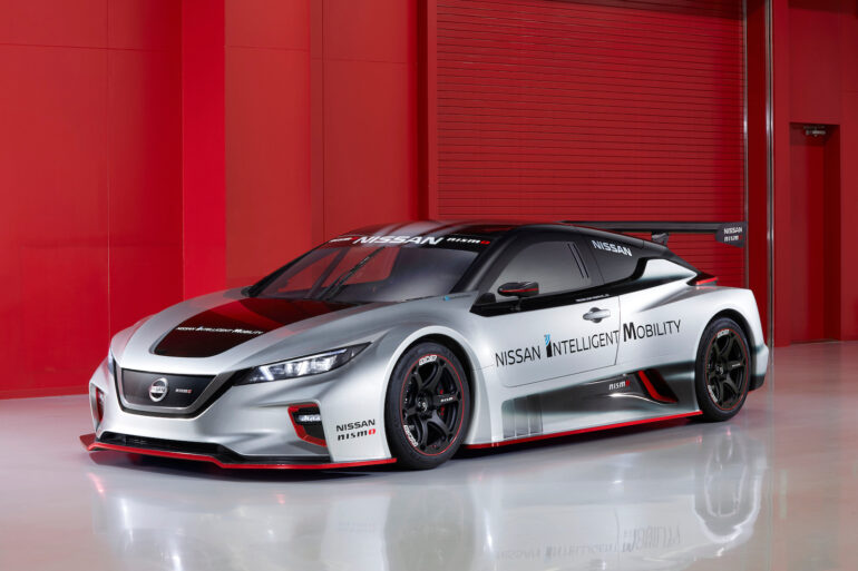 Le sportive elettriche Nissan saranno sviluppate da Nismo