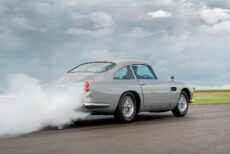 aston martin db5