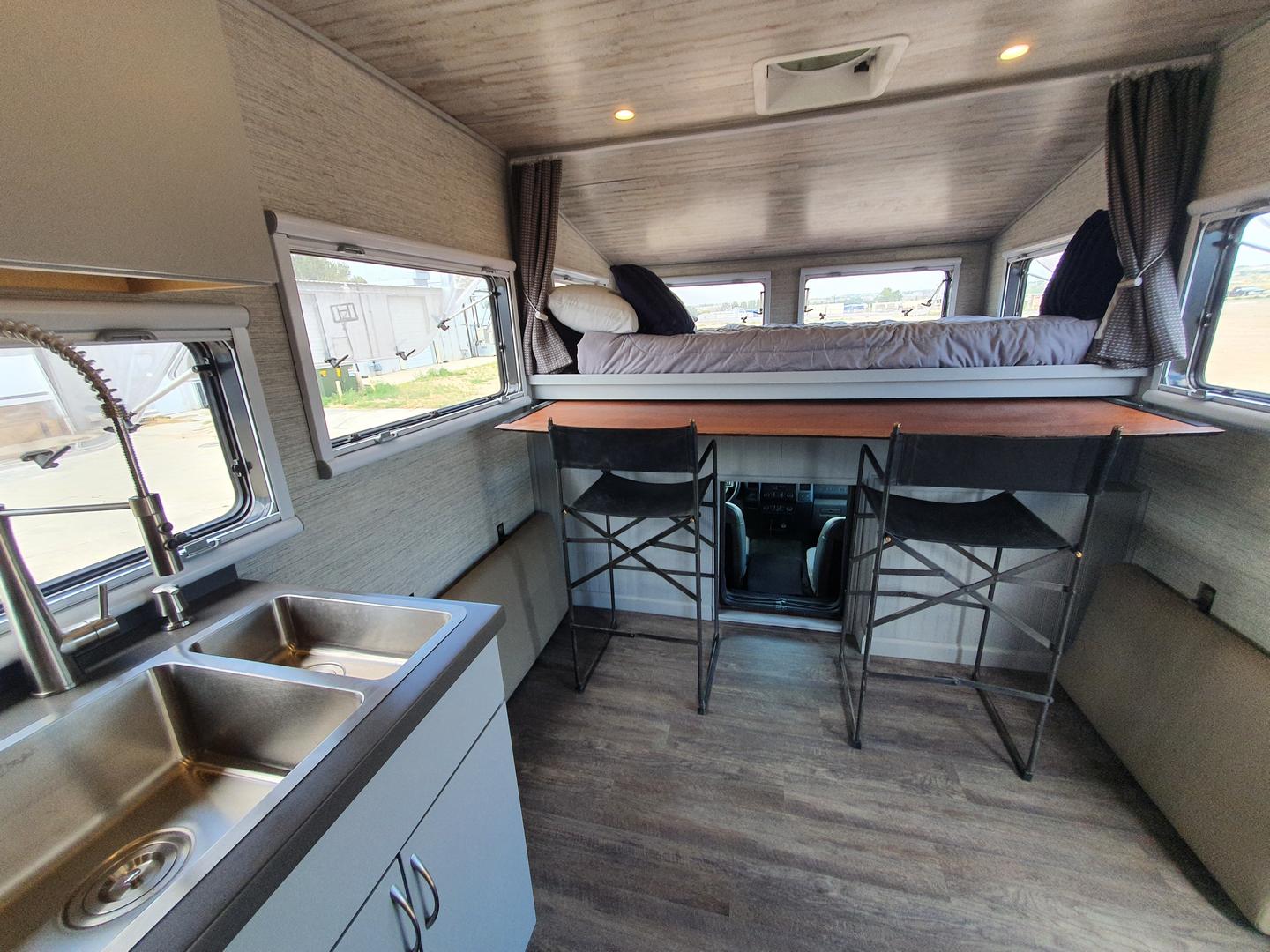 Int Galley10