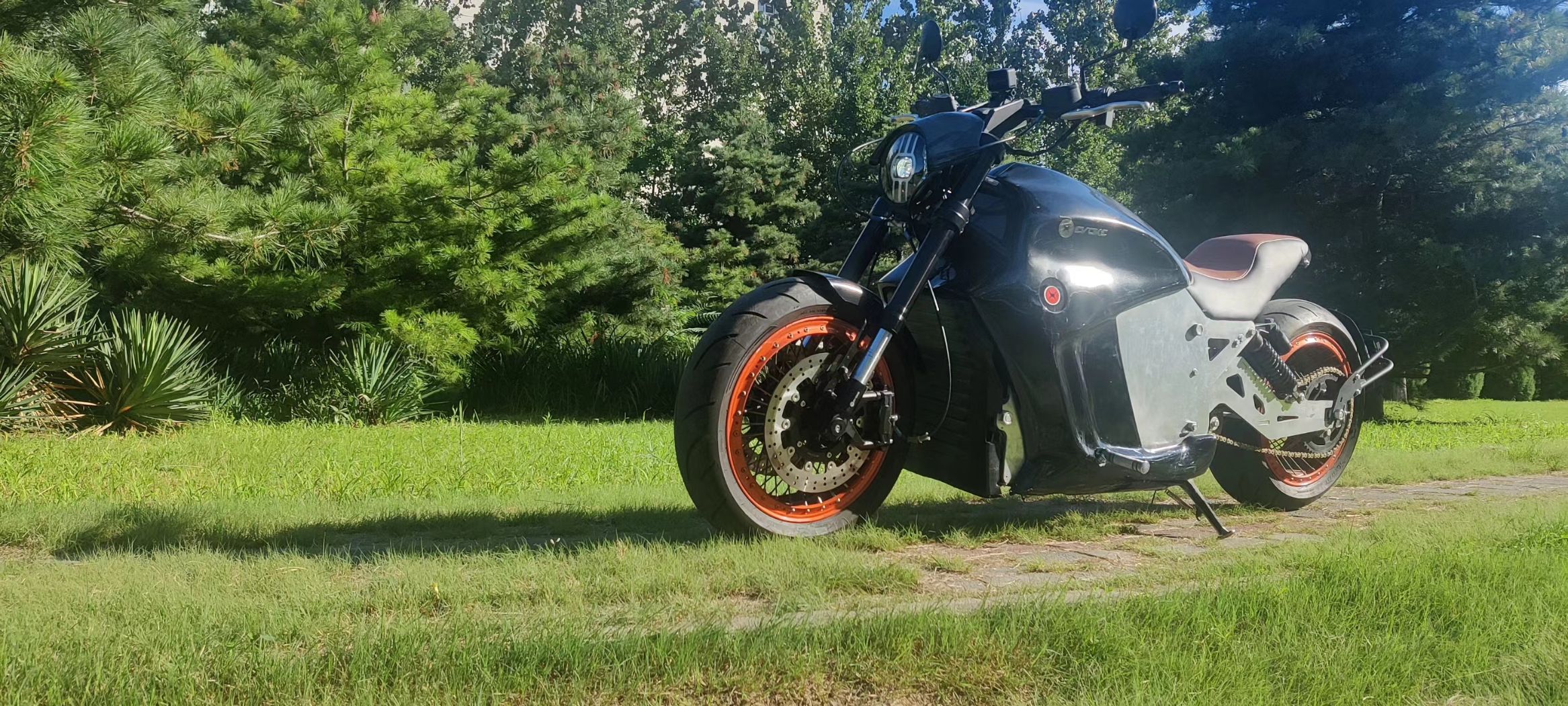 the evoke 6061 xr is a cruiser electric motorcycle 6