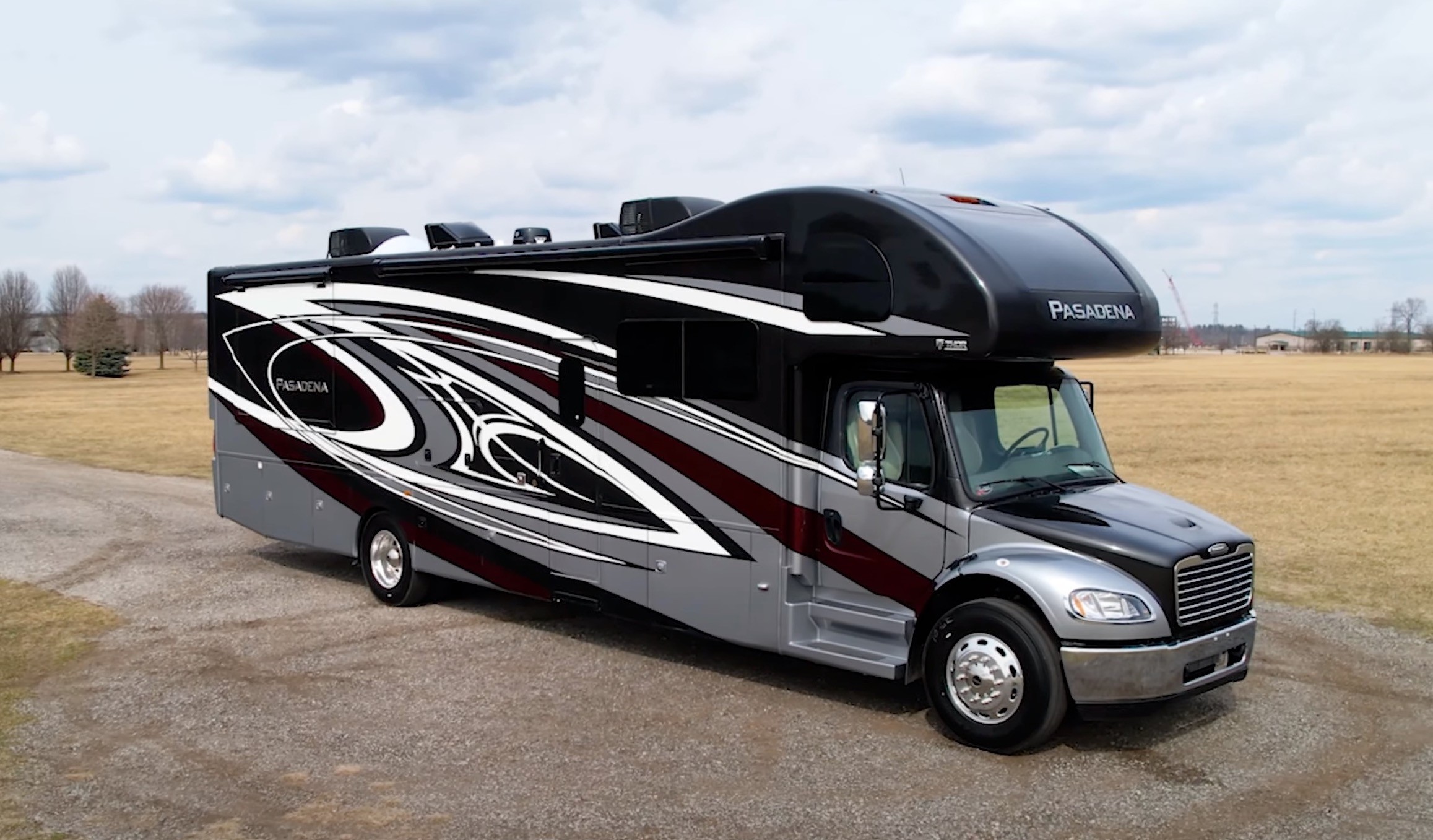 350k pasadena class c motorhome aims to pull in your cash like a moth to a flame 1