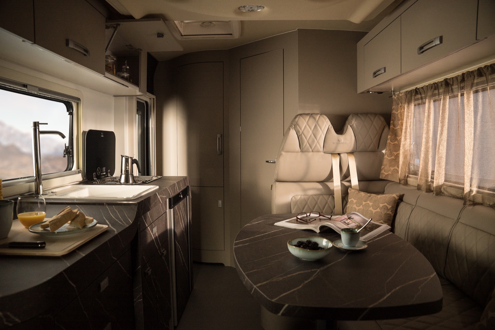 540 small luxury camper 45 copia 1