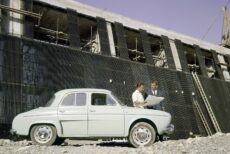 renault dauphine 15