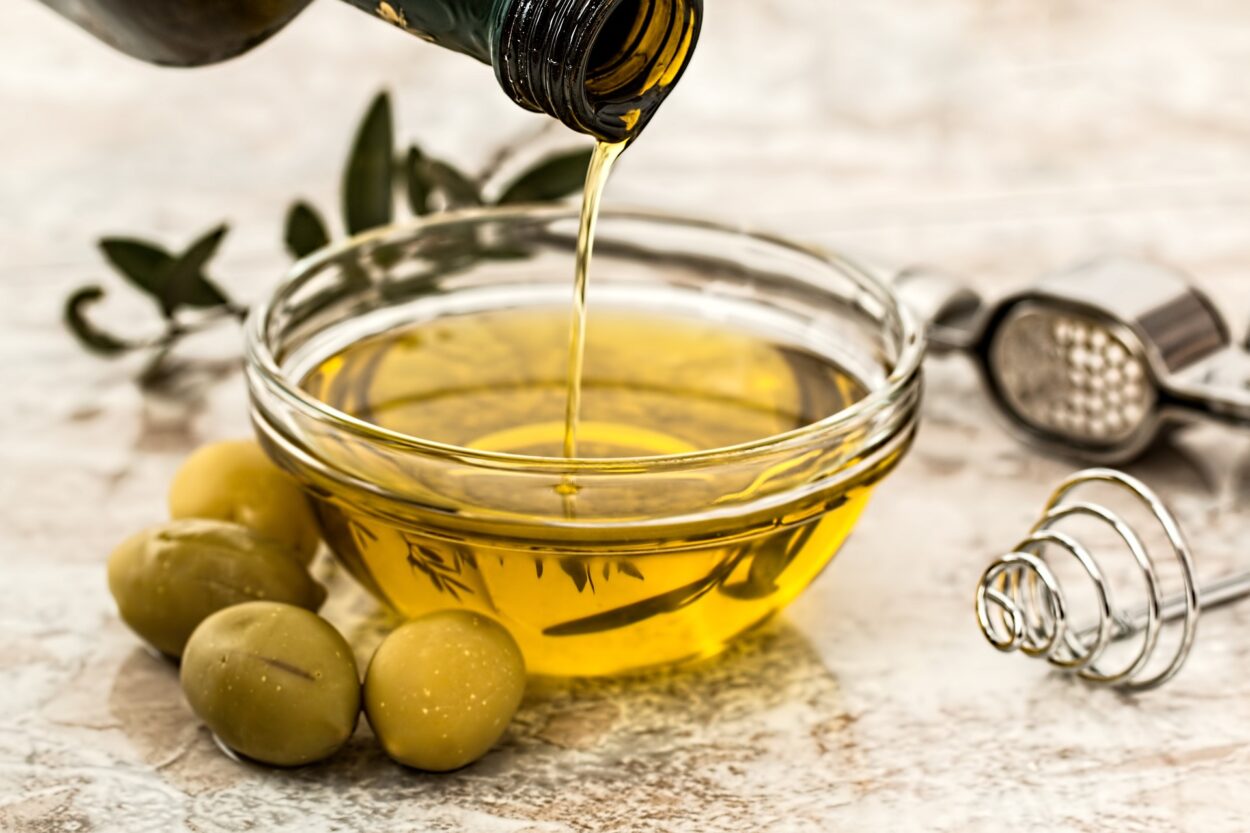 olive oil 968657 1920