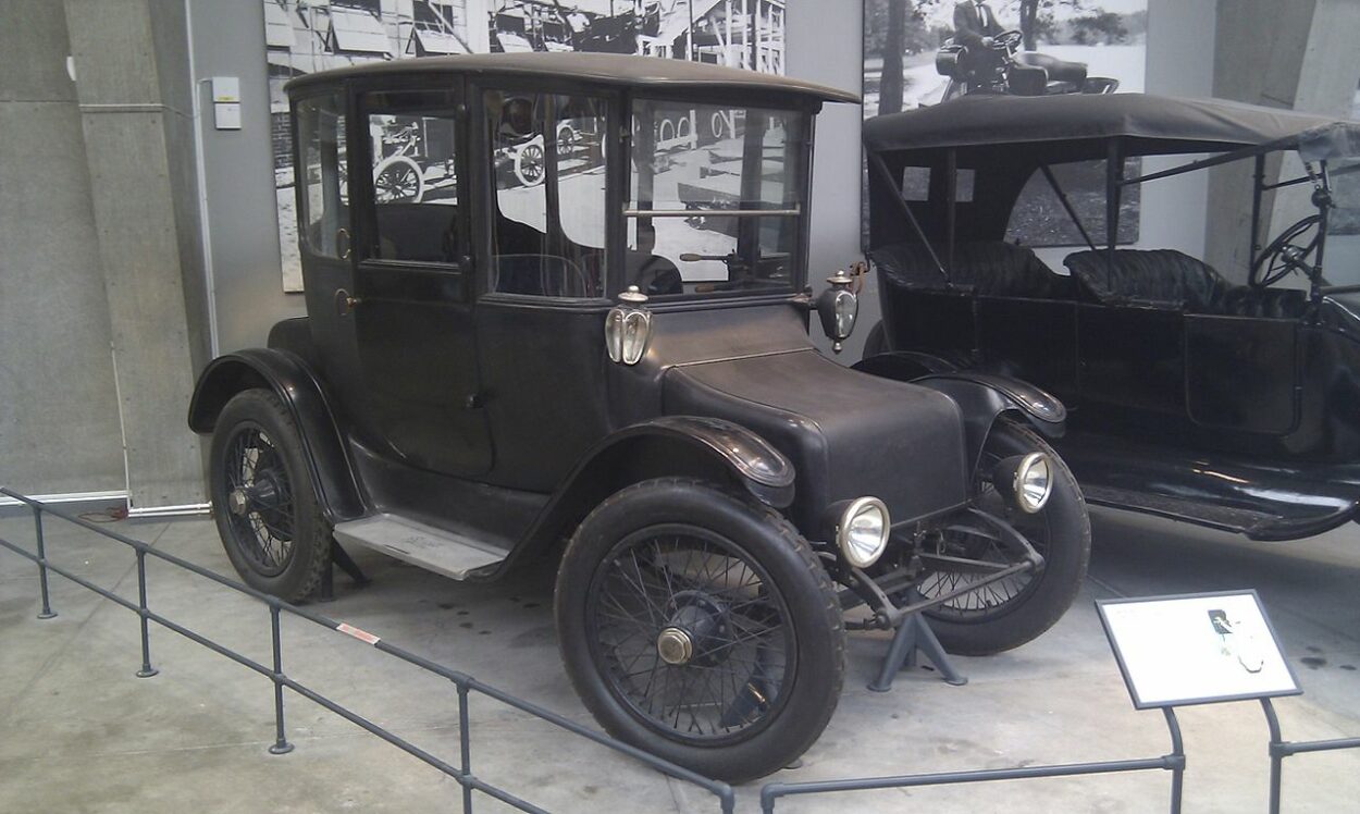 Detroit Electric 1915