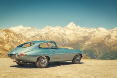 Jaguar E Type retro