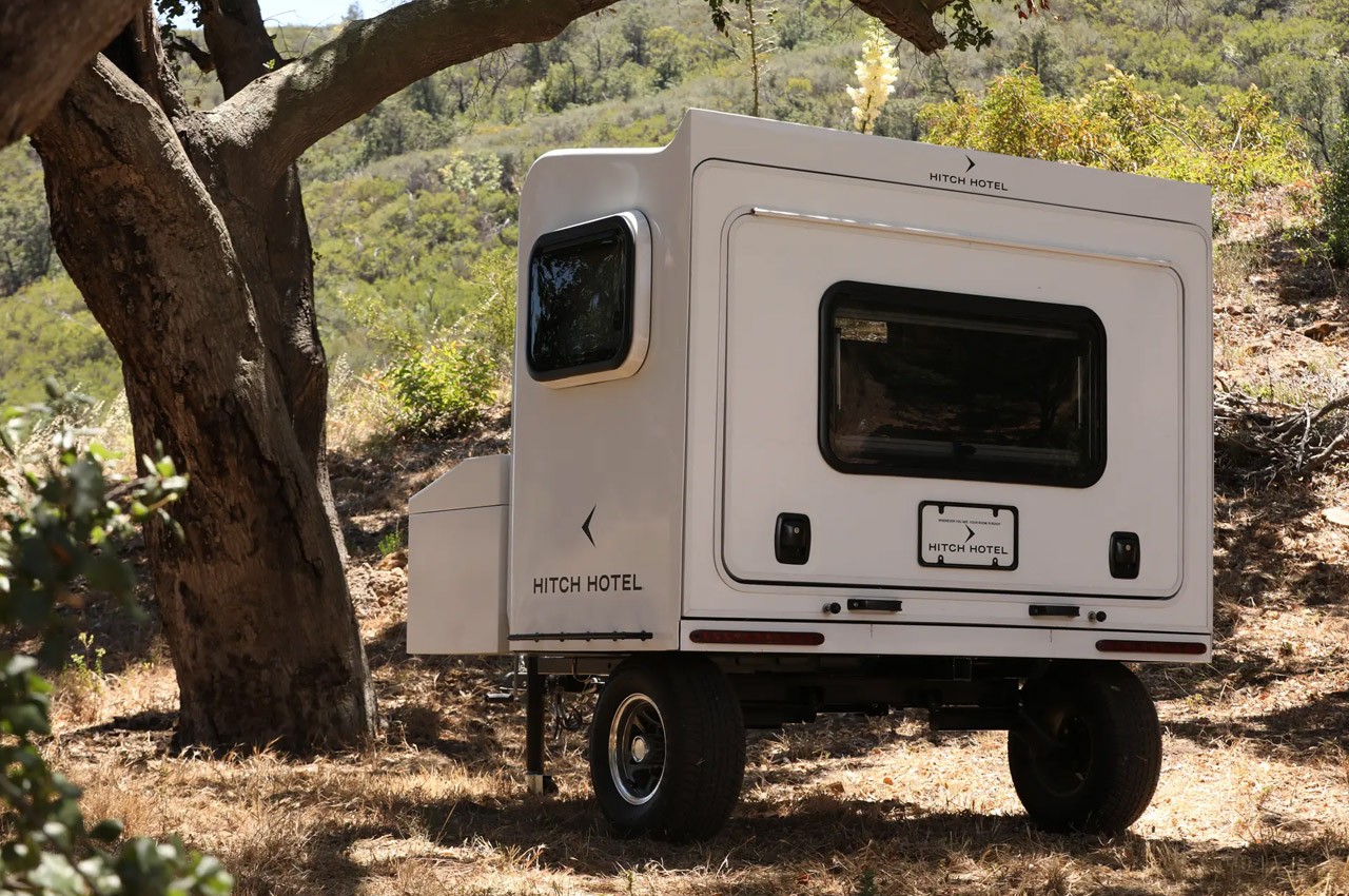 hitch hotel traveler is a box on wheels that expands into your hotel room at camp 4