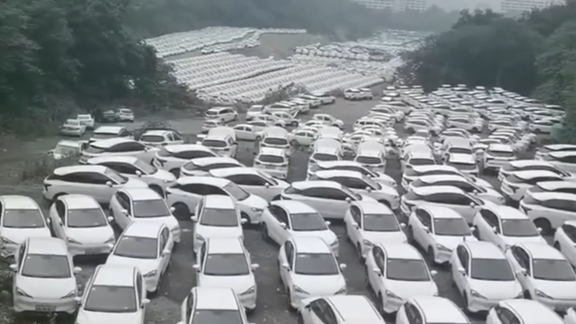 中国でのiPhone SE発売を受け、ライバル端末メーカーが在庫損失に直面