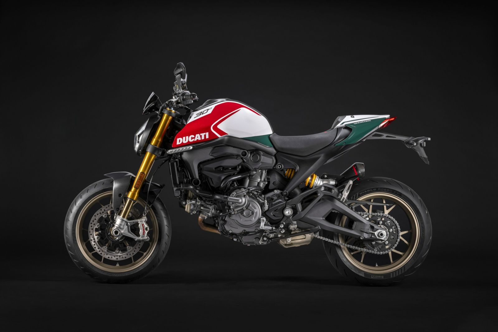 MY24 Ducati Monster 30 002 UC534871 High scaled 1