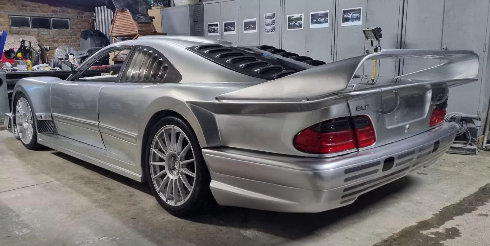 Mercedes Benz CLK GTR Replica 65 2048x1028 1