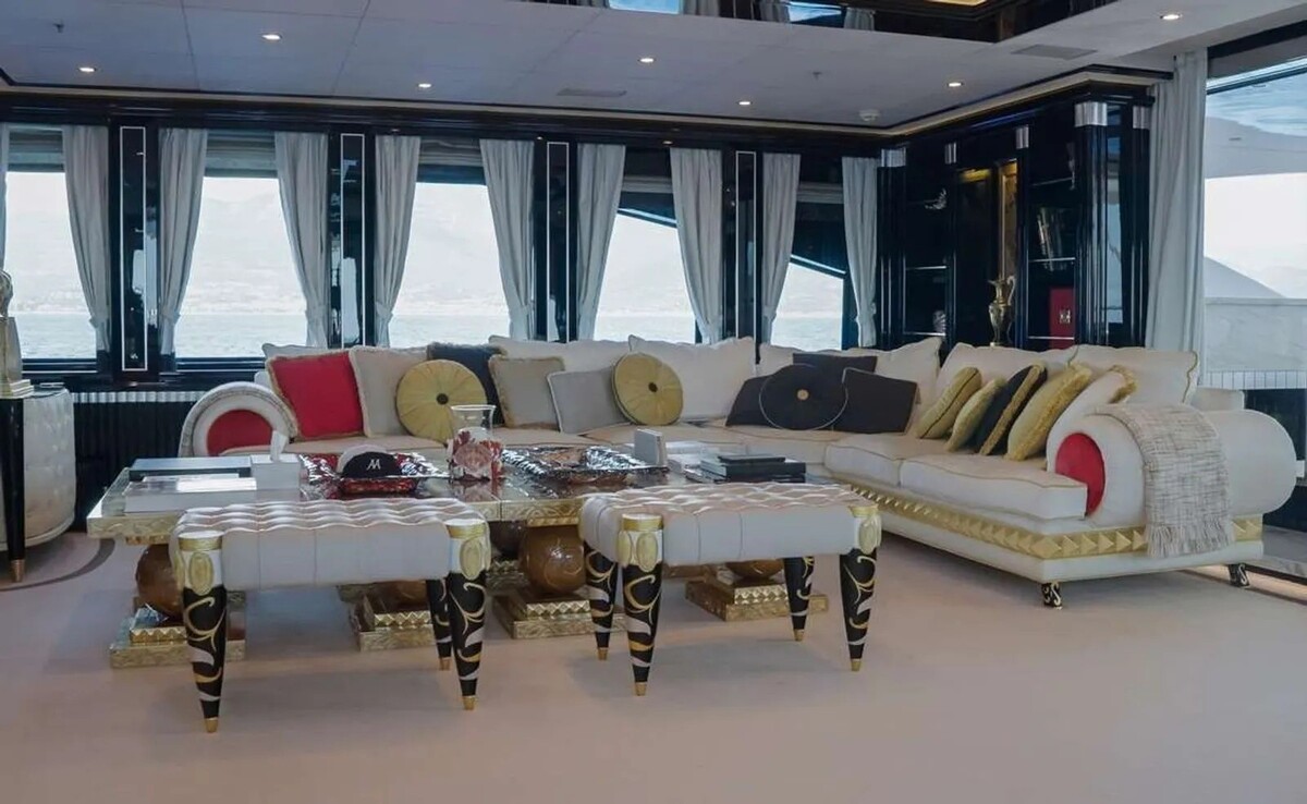 awe inspiring interiors turn this yacht into a floating palace fit for a king 21