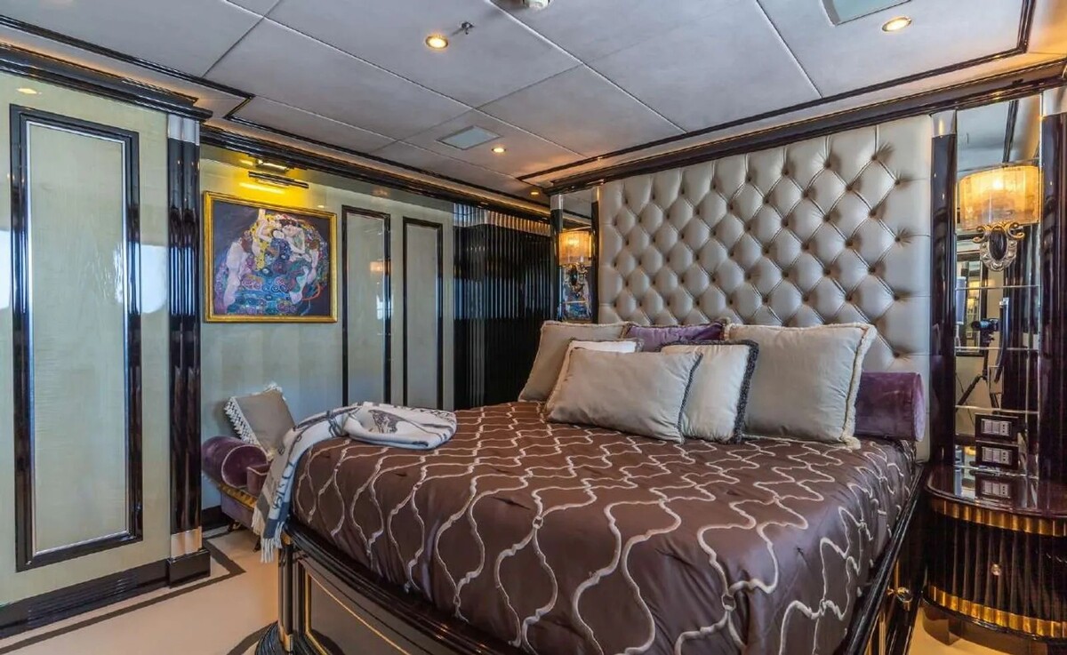 awe inspiring interiors turn this yacht into a floating palace fit for a king 26