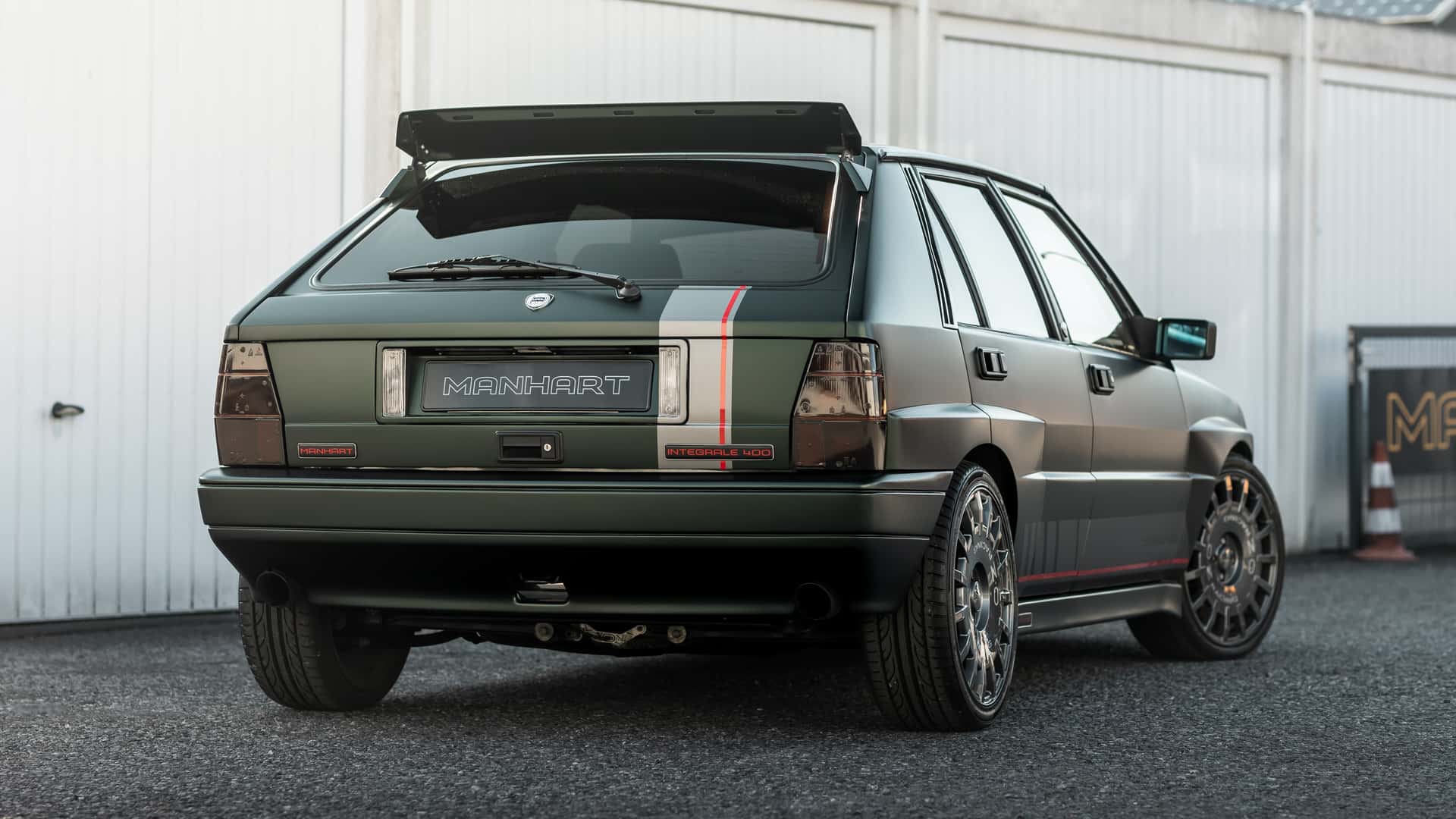 manhart tuned the hell out of the lancia delta integrale 5