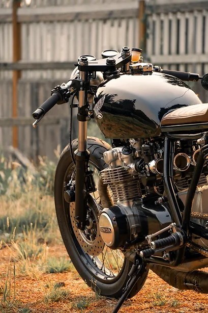 stripped down custom 1974 honda cb550 cafe racer is as stylish as they come 1
