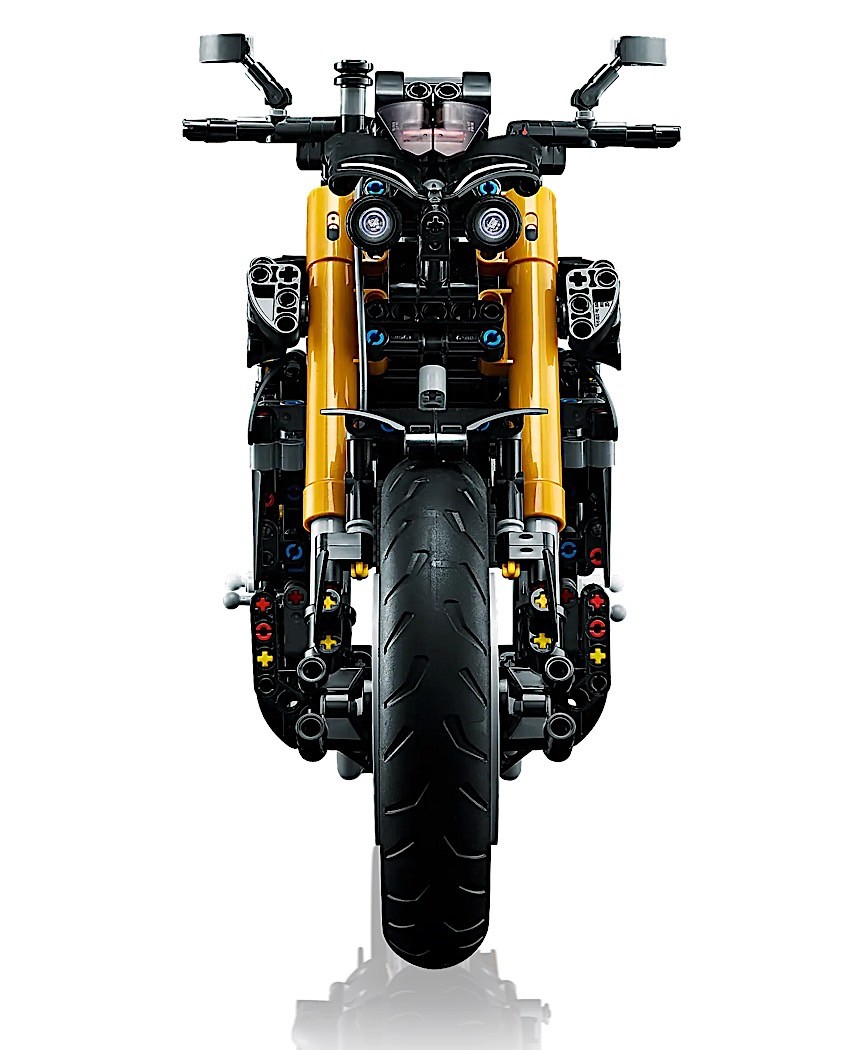 yamaha mt 10 sp comes together from 1478 lego pieces just as aggressive as the real deal 2