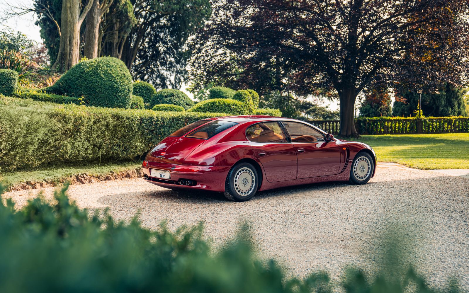 01 BUGATTI EB112 Giugaro