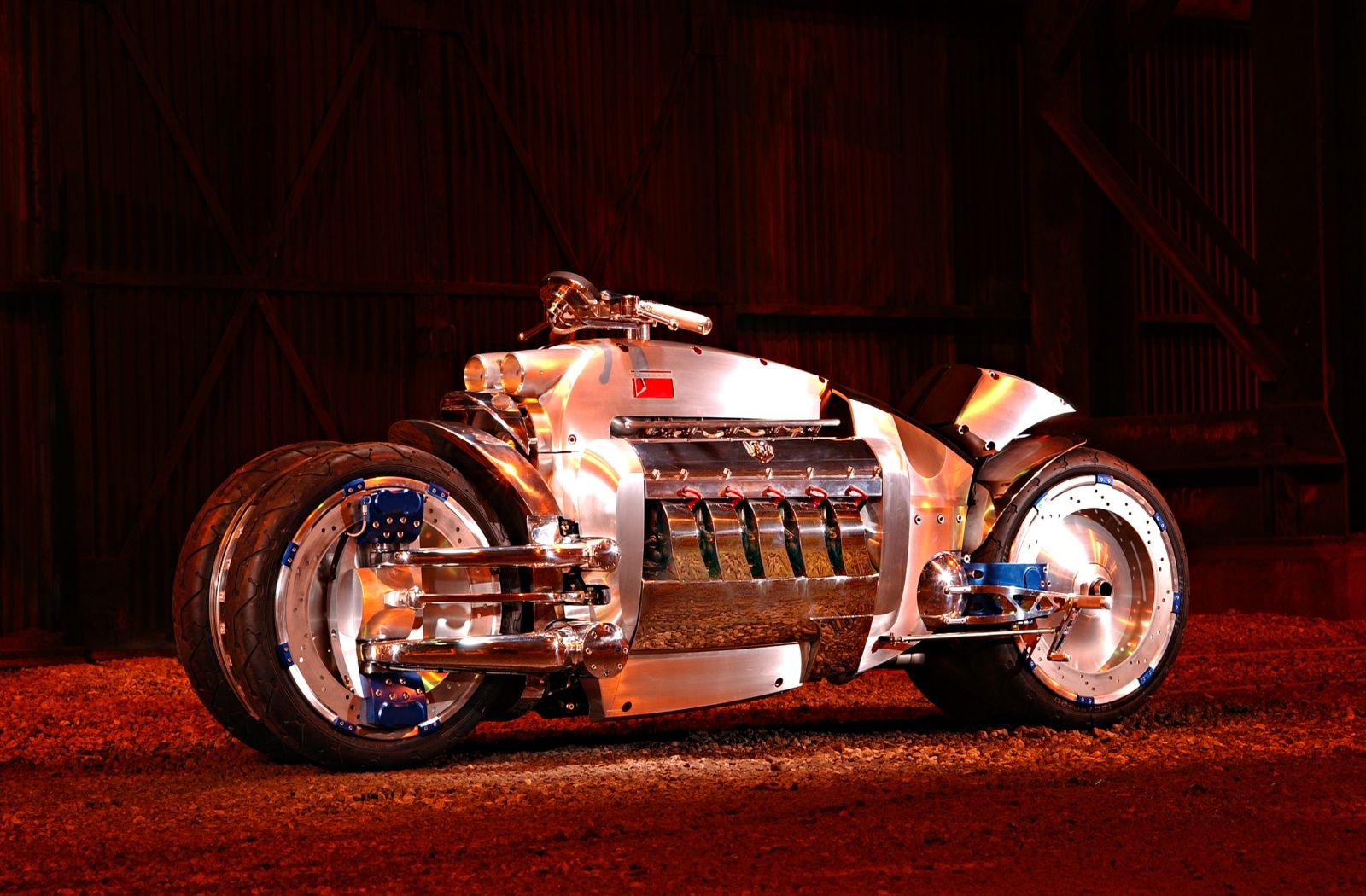 20 years ago dodge unveiled the tomahawk a v10 powered bike that s still insane today 8