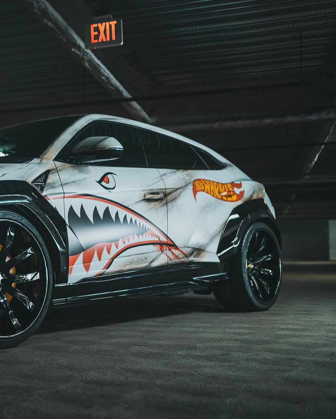 american tuner turns the lamborghini urus into a real life hot wheels car 7