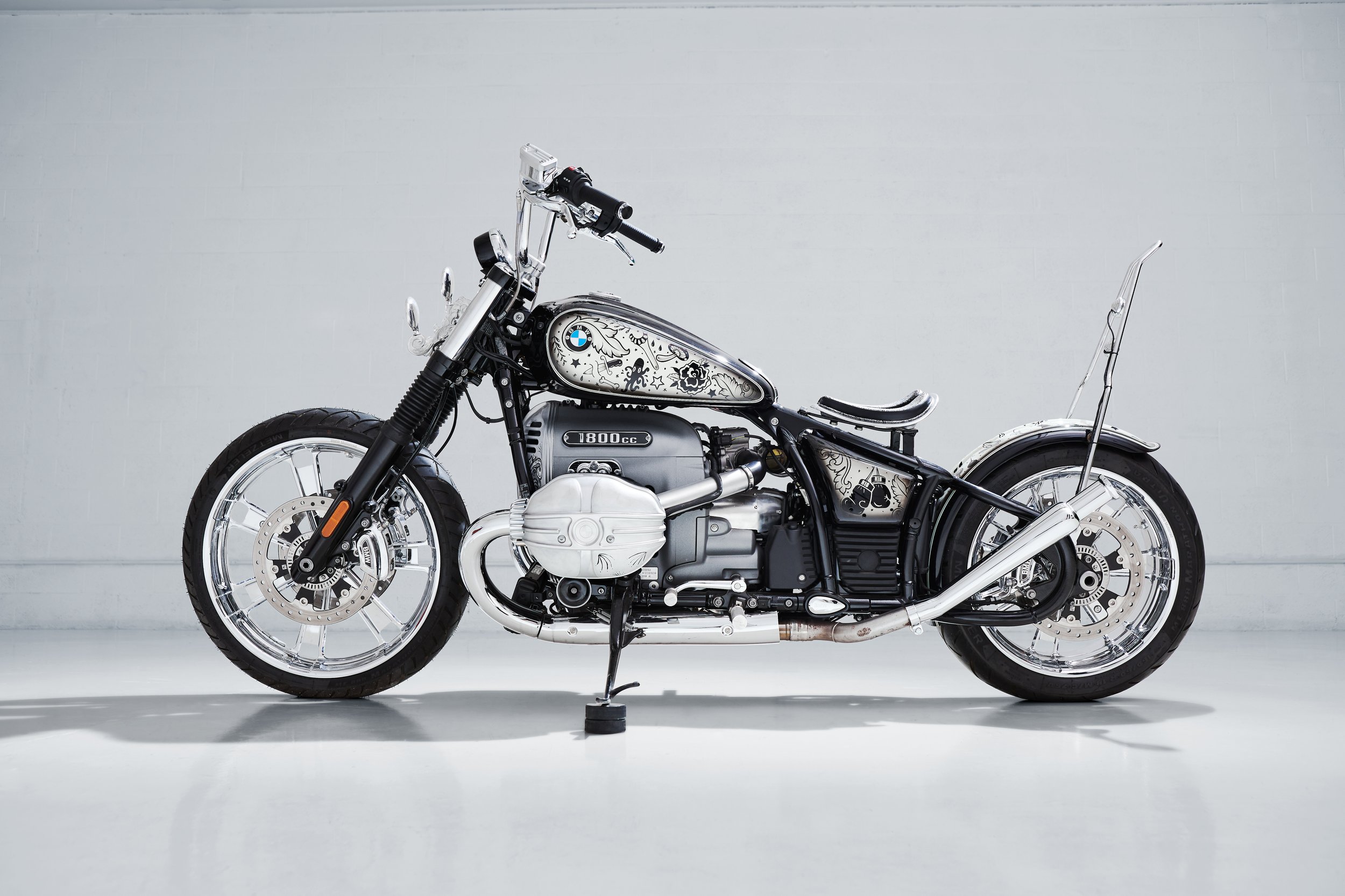 bmw r 18 el boxeador is a tattoo inspired custom chopper we cant get enough of 1