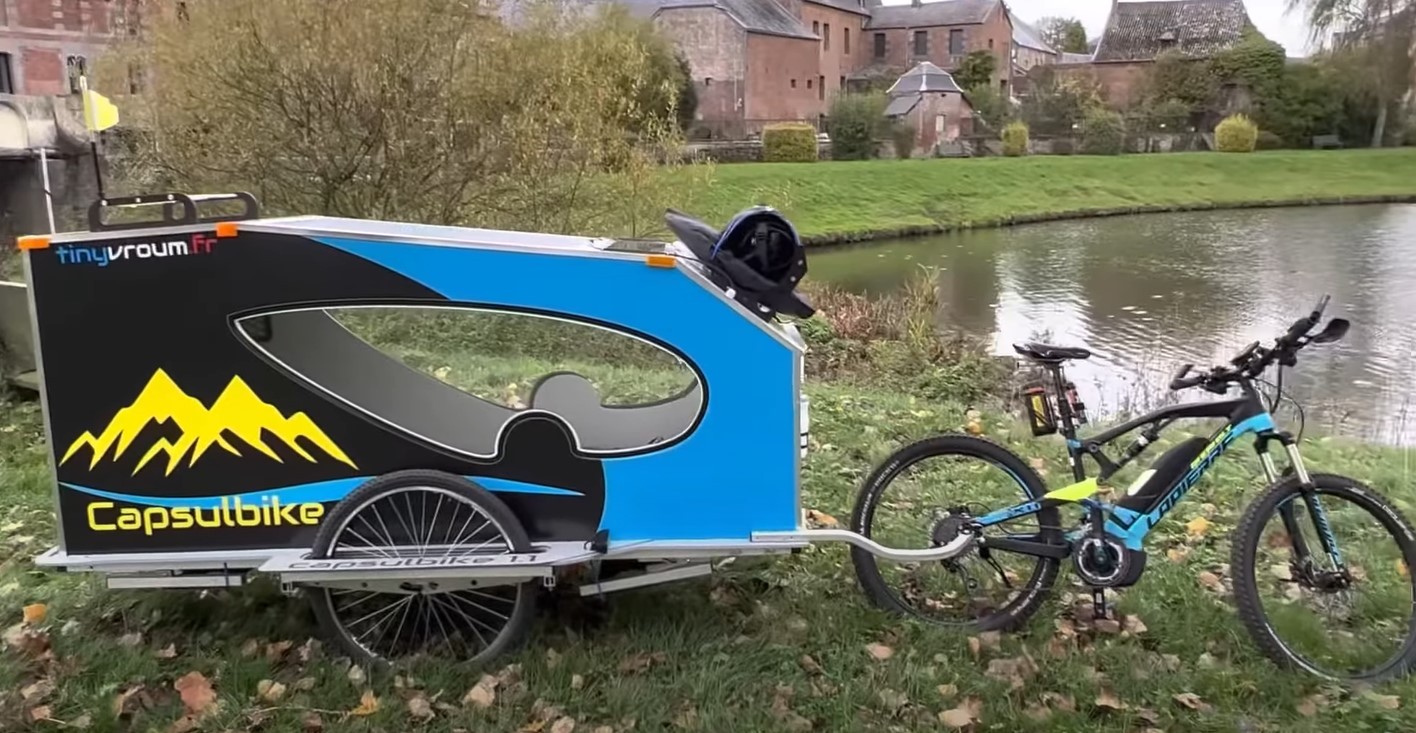 capsulbike the e bike trailer that has everything including kitchen and shower 5
