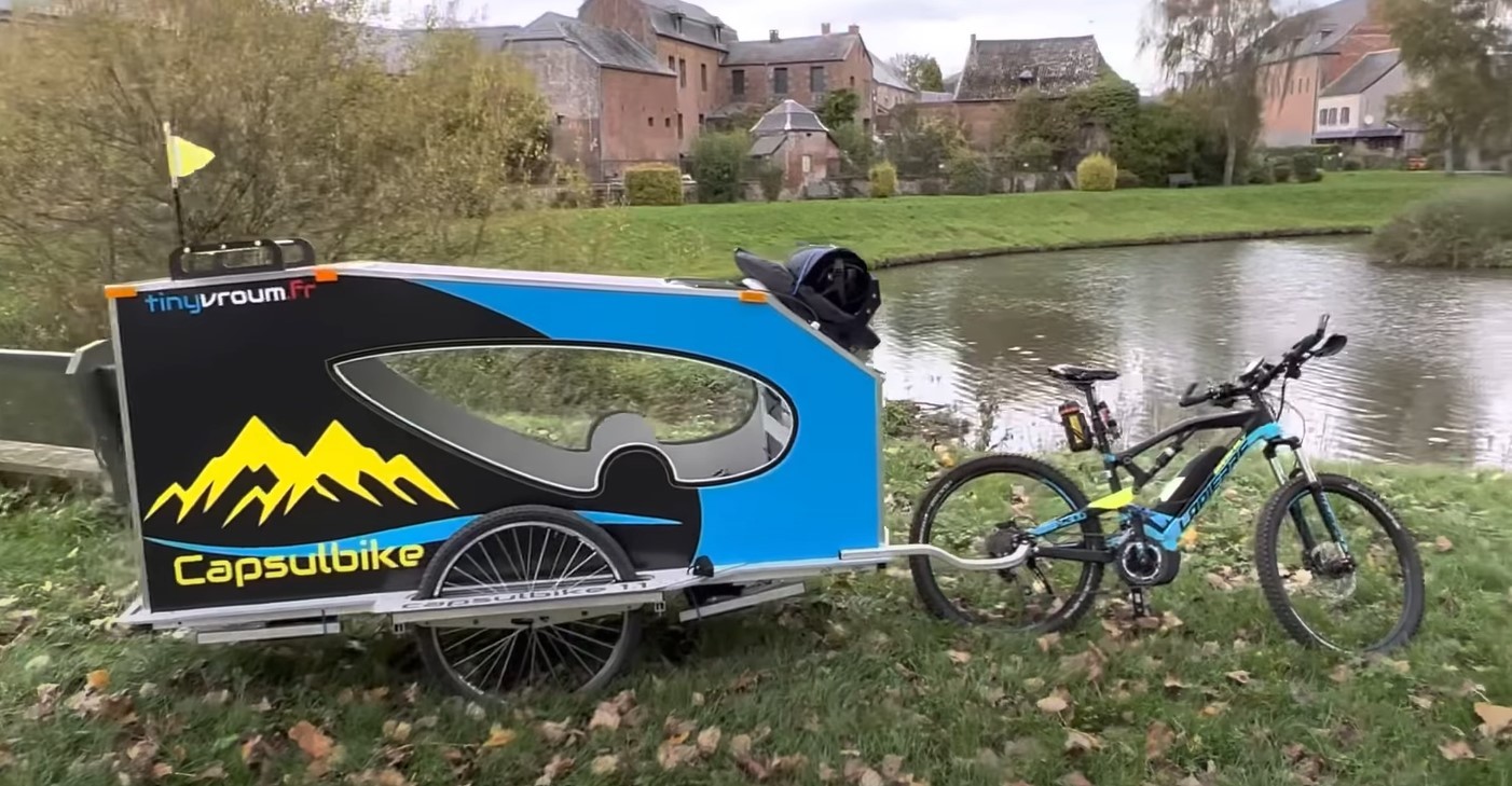 capsulbike the e bike trailer that has everything including kitchen and shower 6
