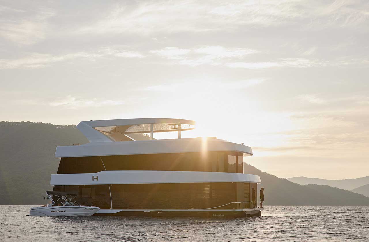 halcyon houseboat is a floating oasis of peace that fully connects with the elements 4