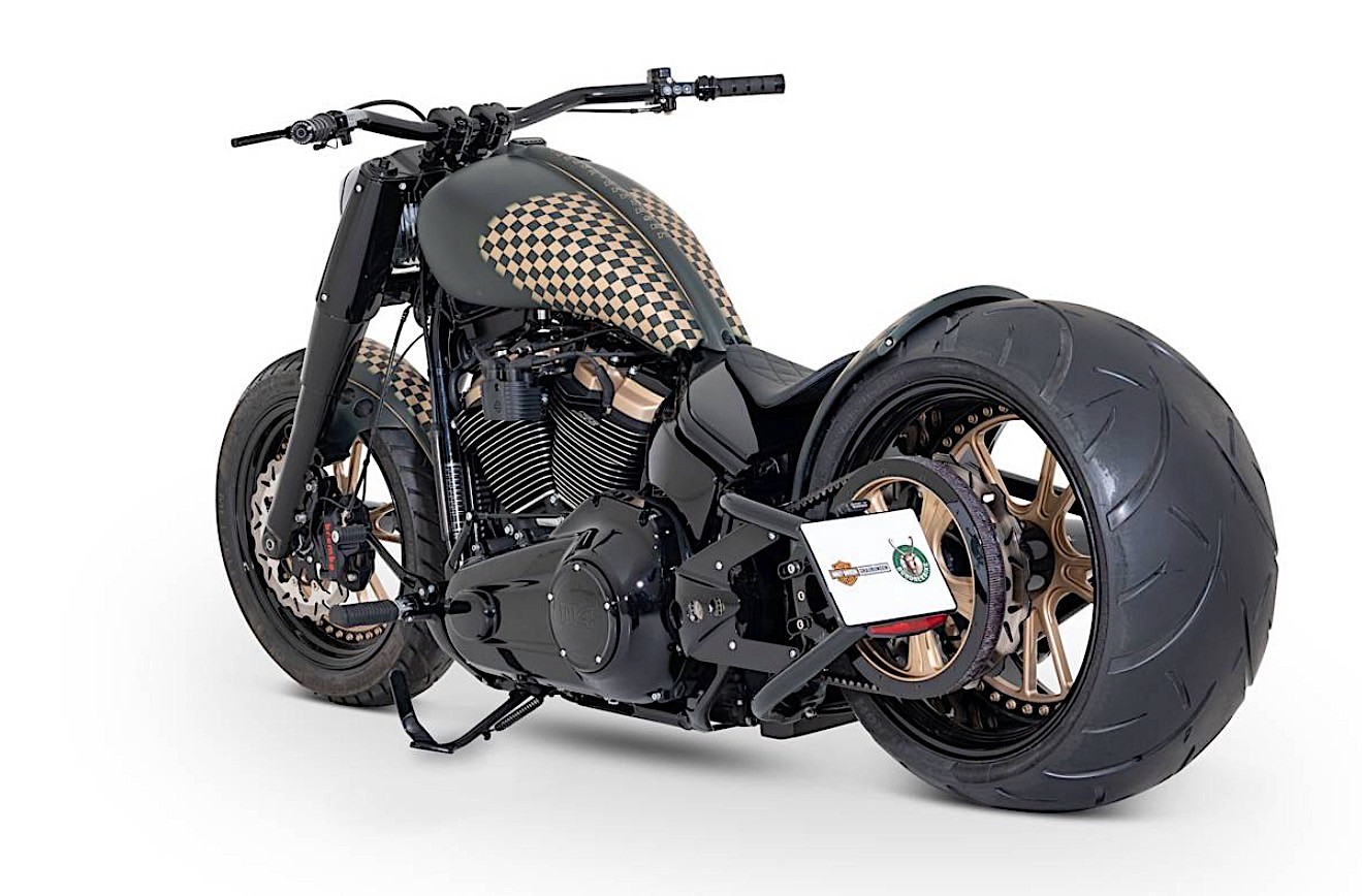 harley davidson fat boy screams the street belongs to me everyone gets out of the way 12