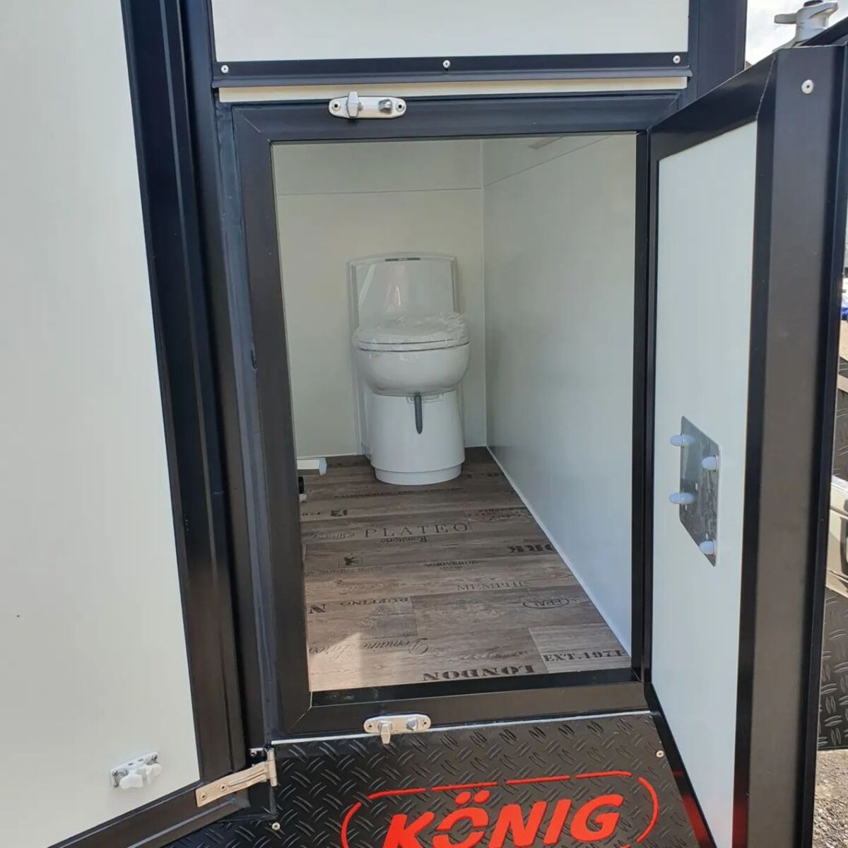 konig x trailer overdoes it on modularity so you wont miss home on the road 2