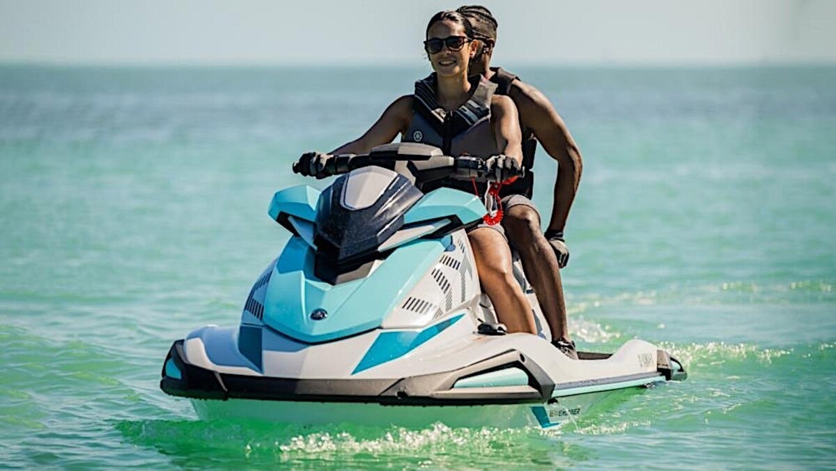 summer is about to end so yamaha is refreshing the waverunner jetski family 12