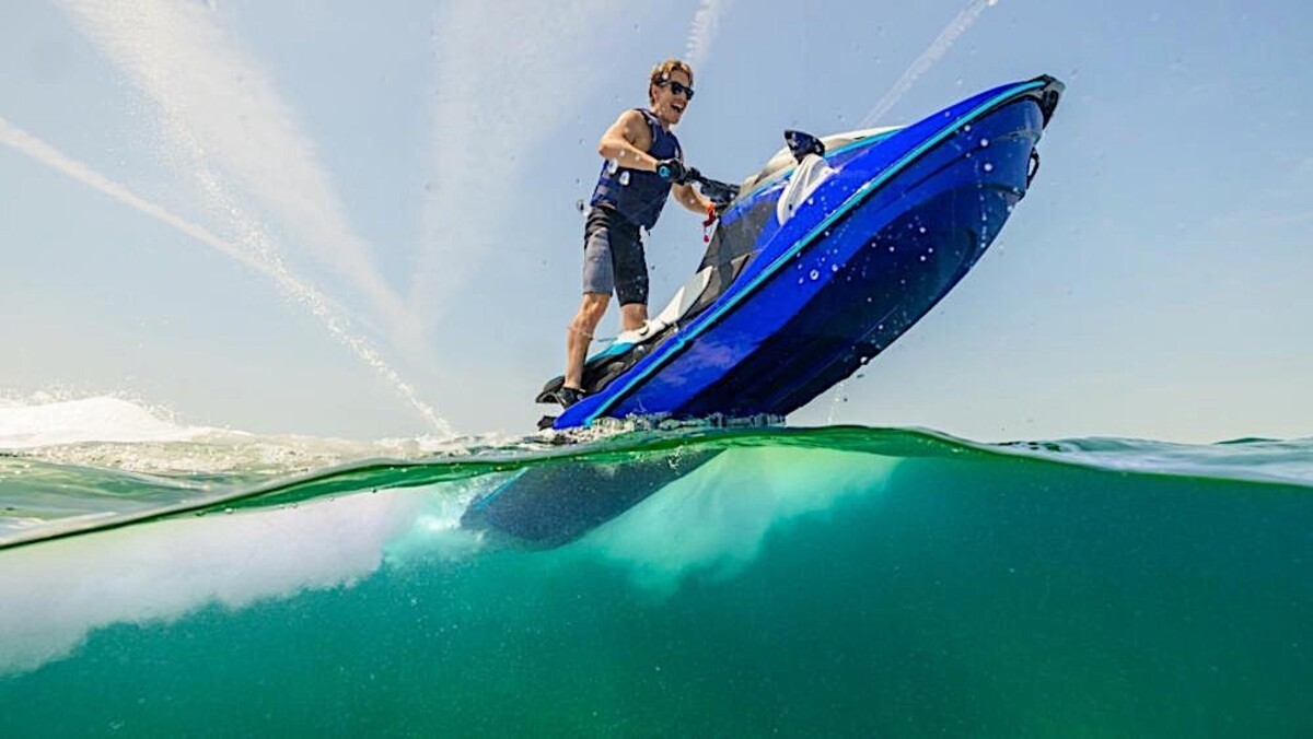 summer is about to end so yamaha is refreshing the waverunner jetski family 2