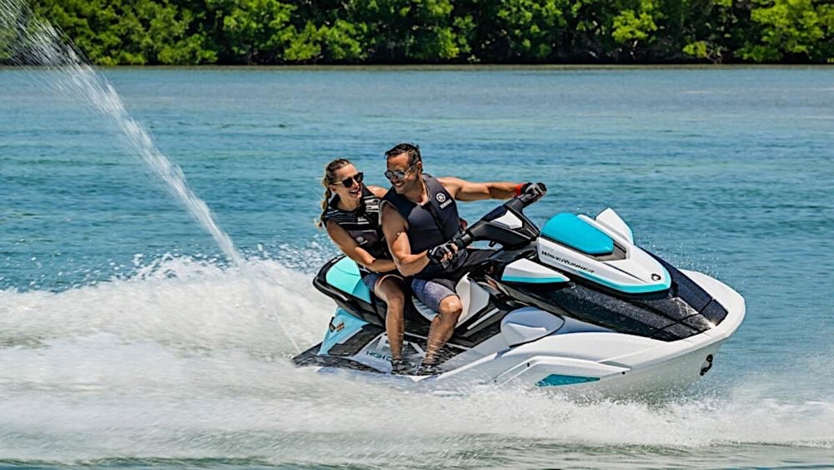 summer is about to end so yamaha is refreshing the waverunner jetski family 5
