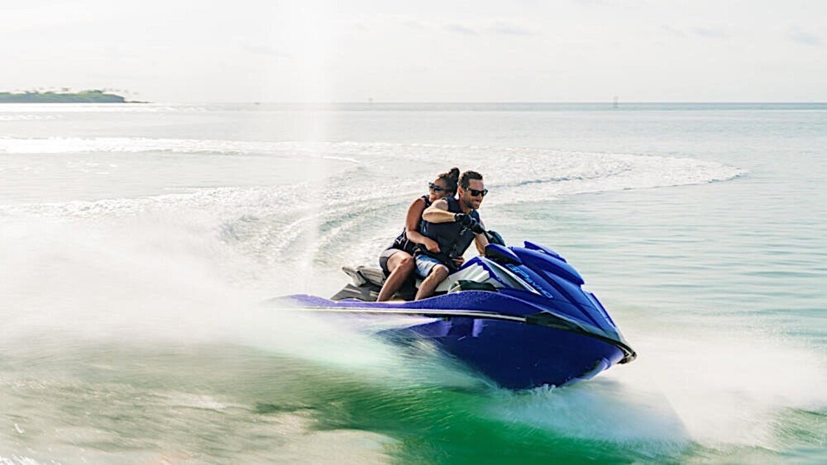 summer is about to end so yamaha is refreshing the waverunner jetski family 8