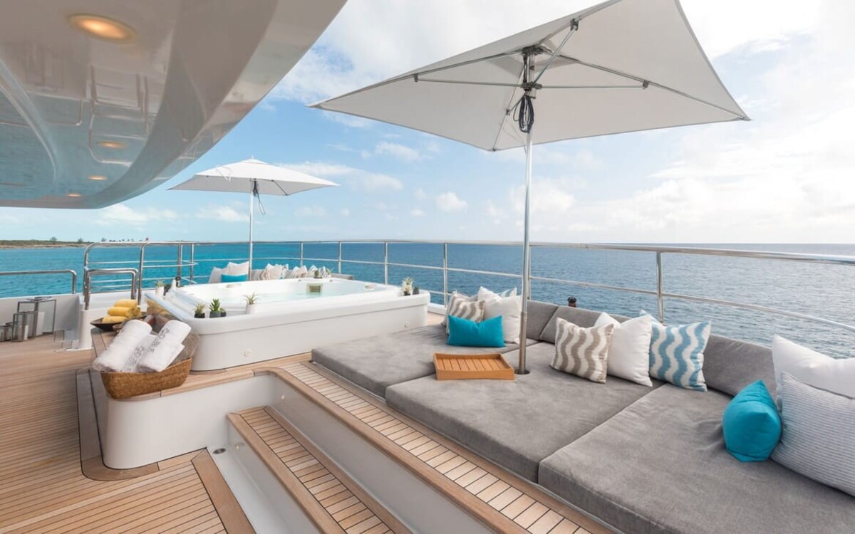 us millionaires italian superyacht is a 38 million timeless masterpiece 12