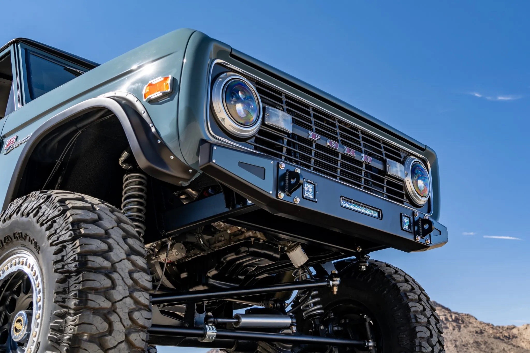 1972 ford bronco restomod gets turquoise and digital eveything 21