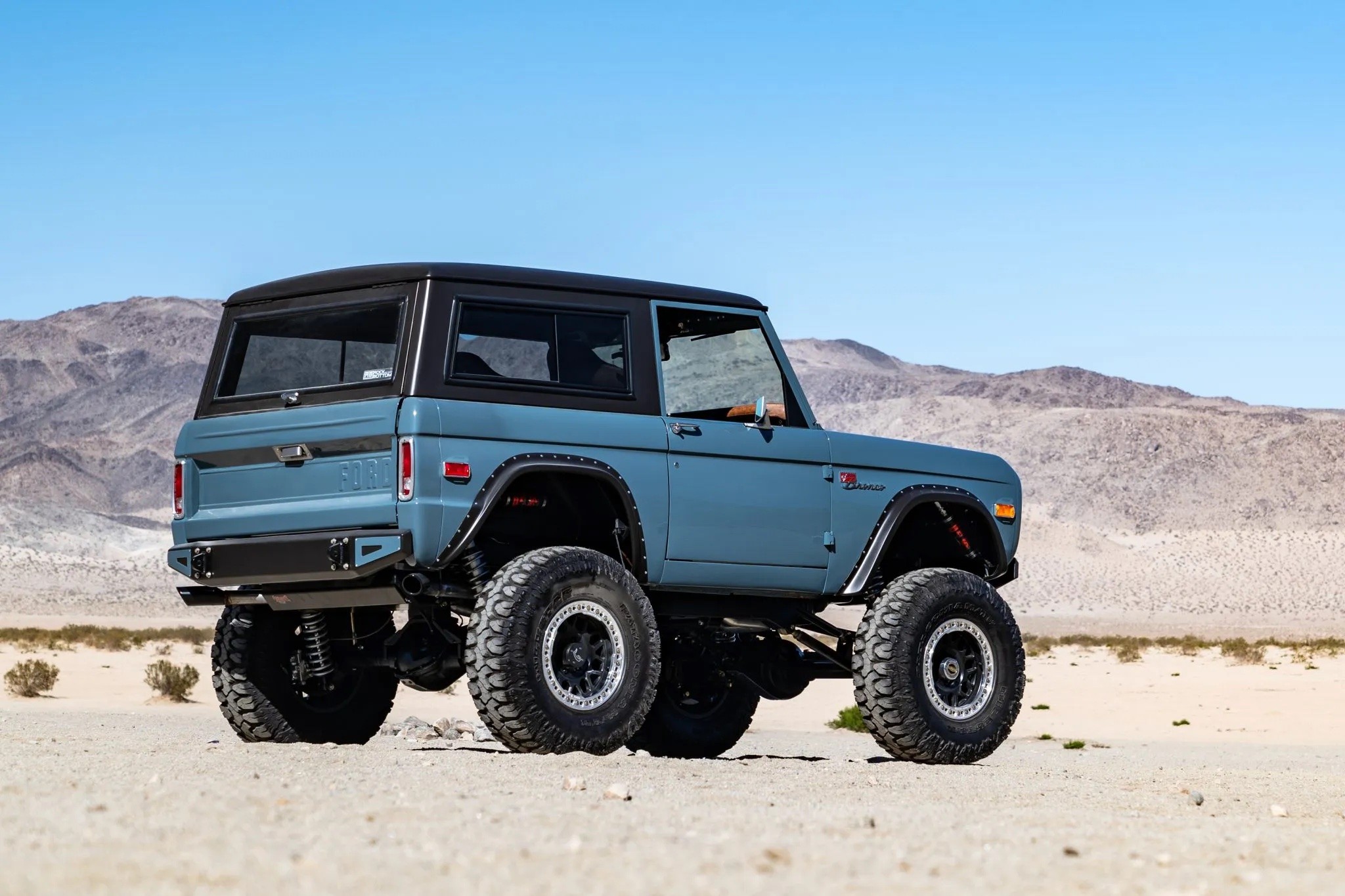 1972 ford bronco restomod gets turquoise and digital eveything 6