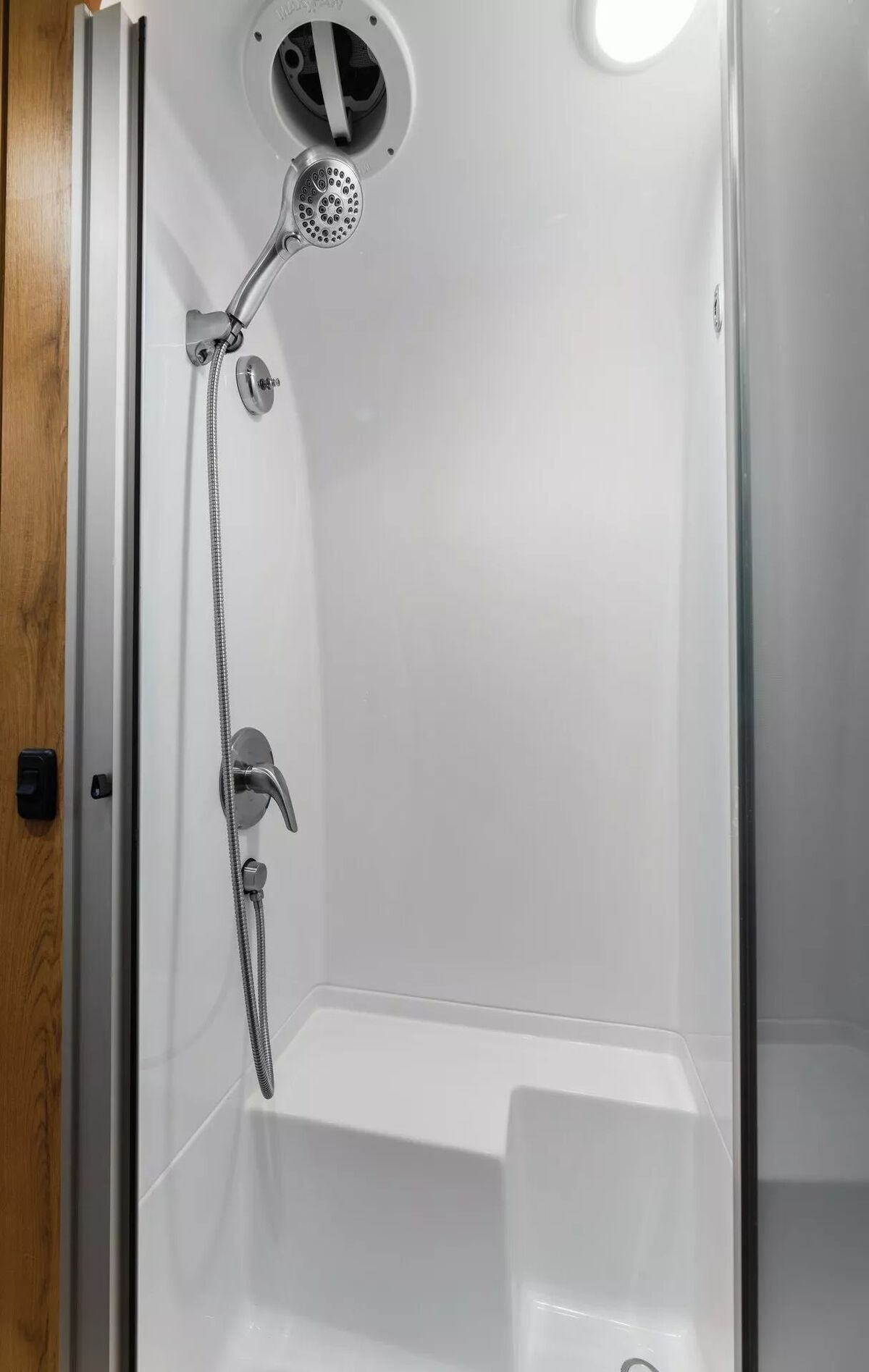 2024 Airstream Trade Wind 909 15