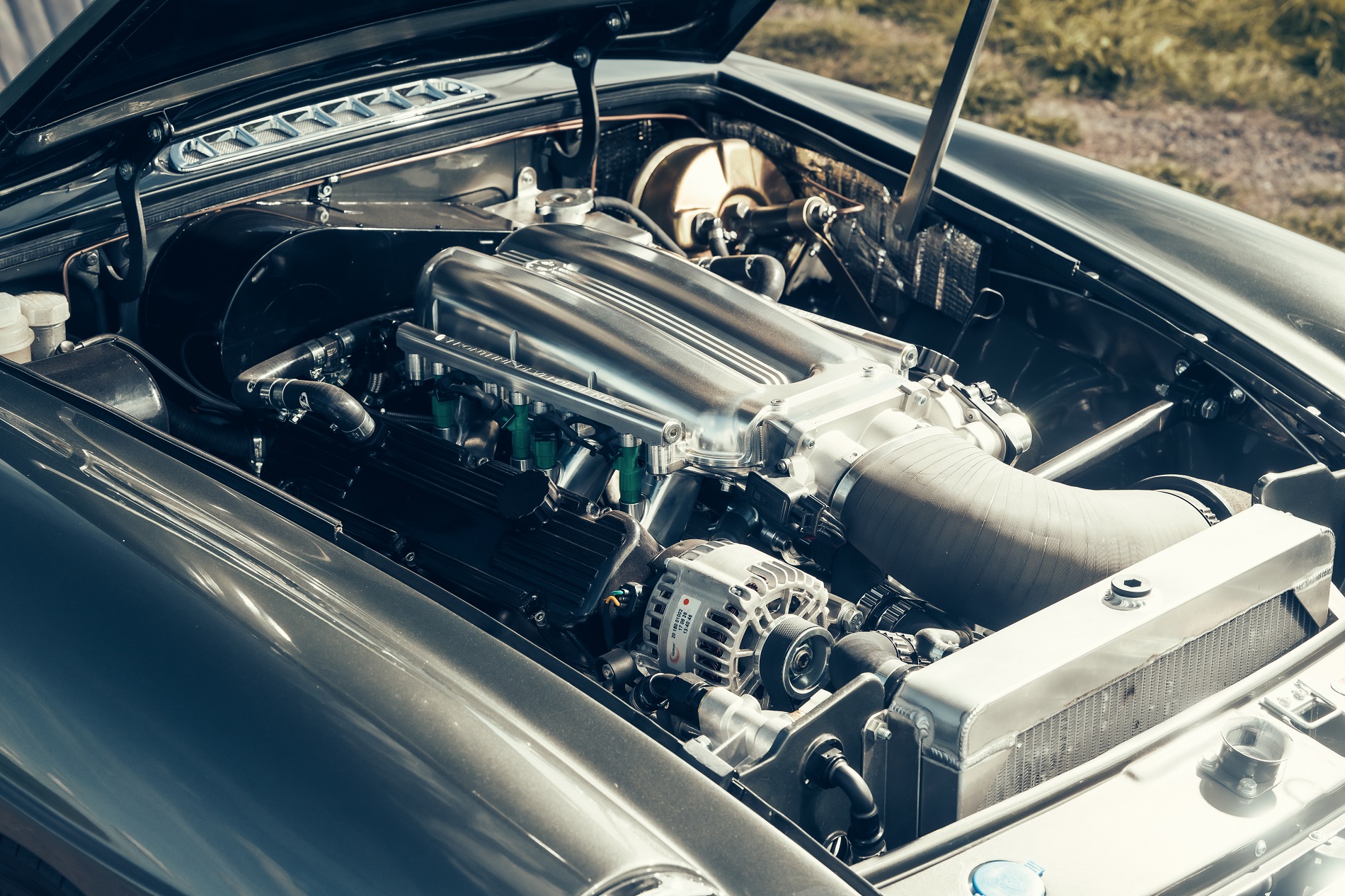 8.FrontlineLE604.8 litreengine