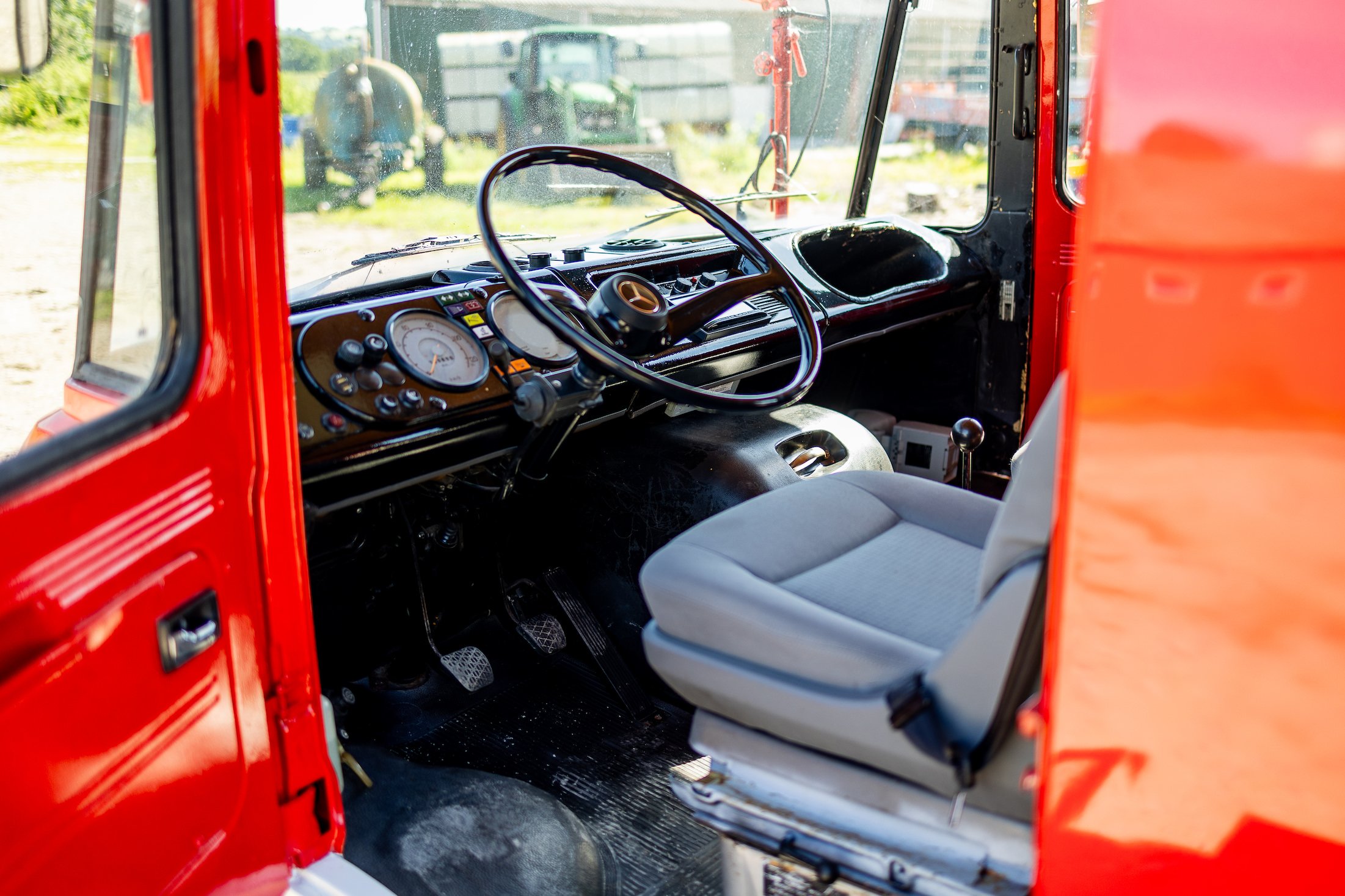 Mercedes Fire Truck Camper 34