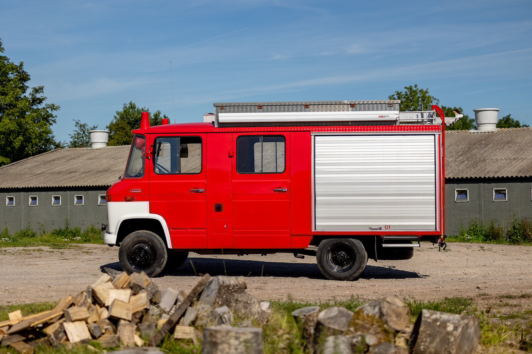 Mercedes Fire Truck Camper 9