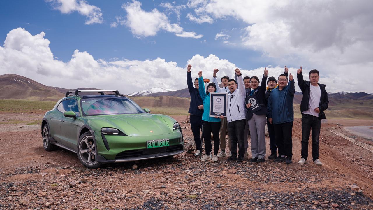 Porsche Taycan Cross Turismo nuovo record Cina 4