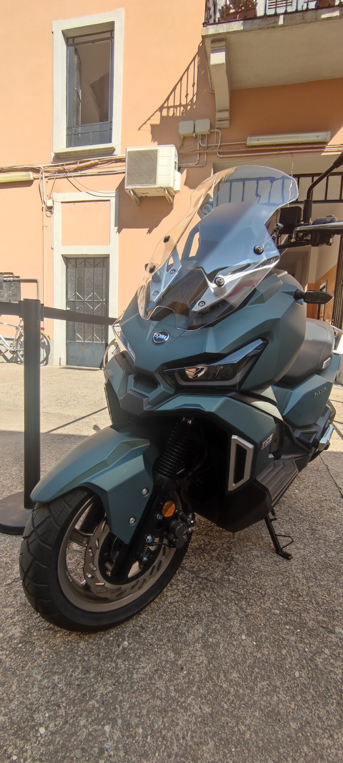 Scooter Sym ADX 4 scaled